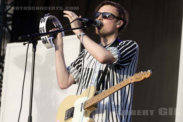 DJANGO DJANGO - 2015-07-16 - PARIS - Parvis de l'Hotel de Ville - 